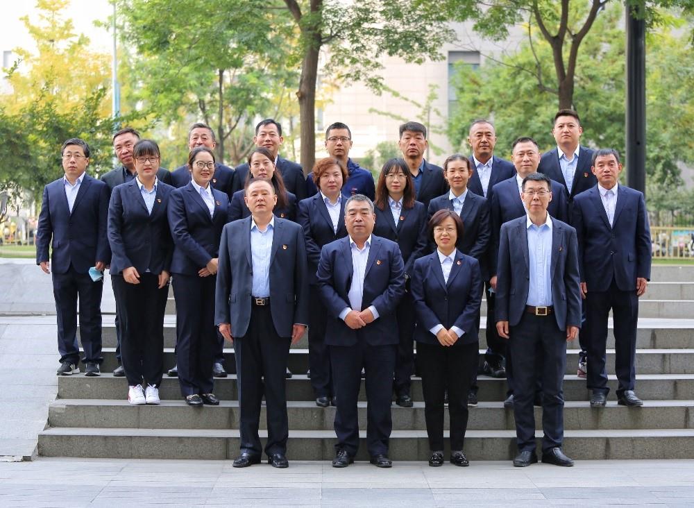 多元團(tuán)隊(duì)凝合力，同舟共濟(jì)揚(yáng)帆起